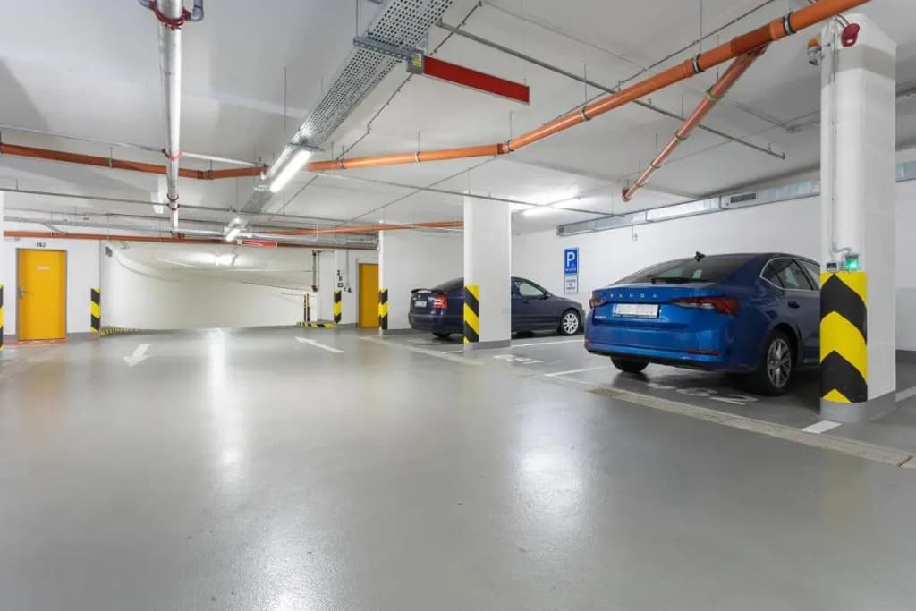 Yellow apartment with PARKING - photo 4
