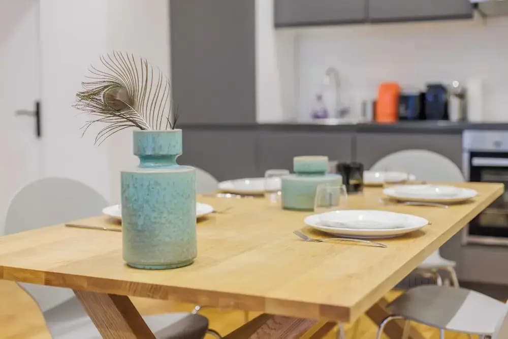 Modern Apartment - 2br/6p - Saint-ambroise - photo 8
