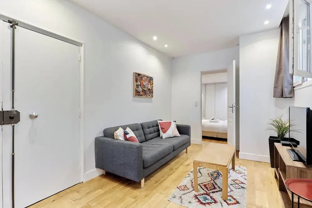 Charming Flat in the Heart of Paris - photo 8