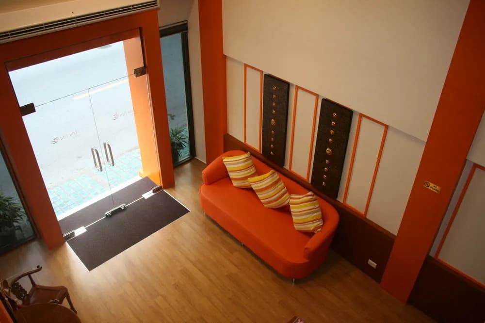 Bangkok Inn - photo 9
