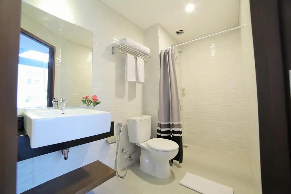 Ozone Hotel Pantai Indah Kapuk - photo 10