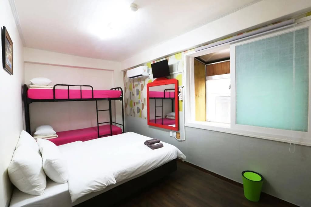 Apple Backpackers - photo 5