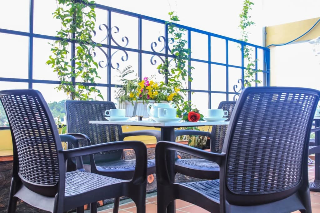 OYO 153 L&M Hotel - photo 18