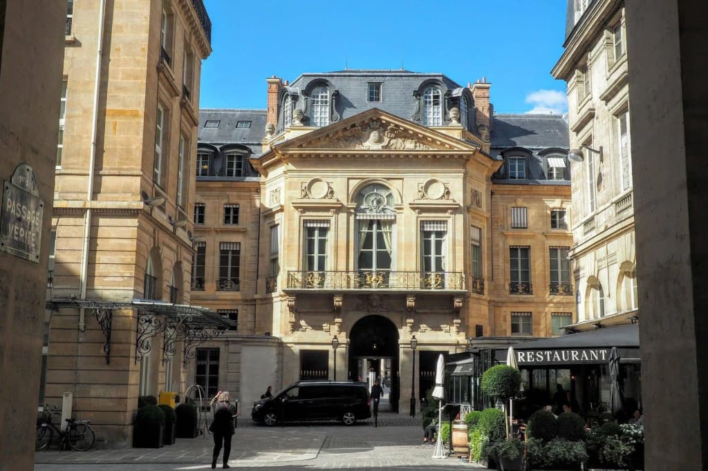 Paris Stay Apartment - Louvre Elegant Suite - main photo