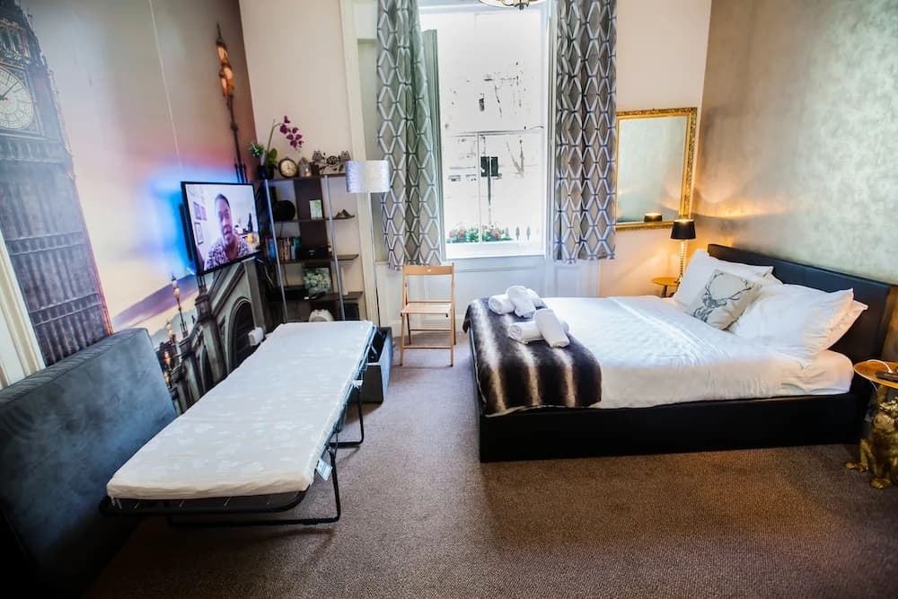 Pimlico Chic Suite - photo 4