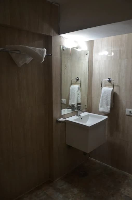 Hotel Durga Deluxe - photo 9