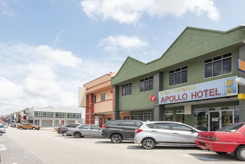 OYO 90417 Apollo Hotel - photo 1