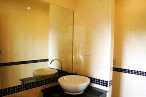 Baan Taweesup Apartment - photo 10