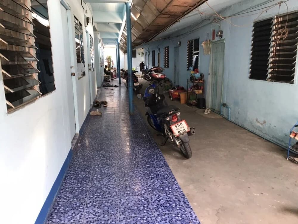 The Thana House - photo 11