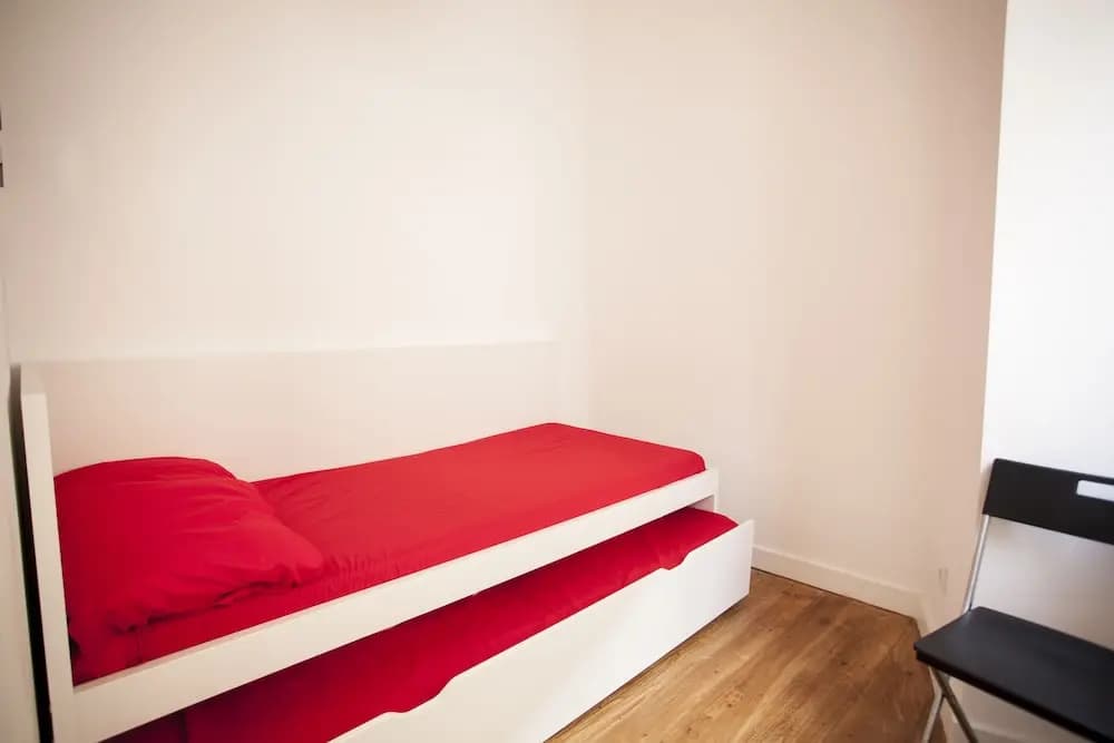 Cool Lisbon Apartment - photo 2
