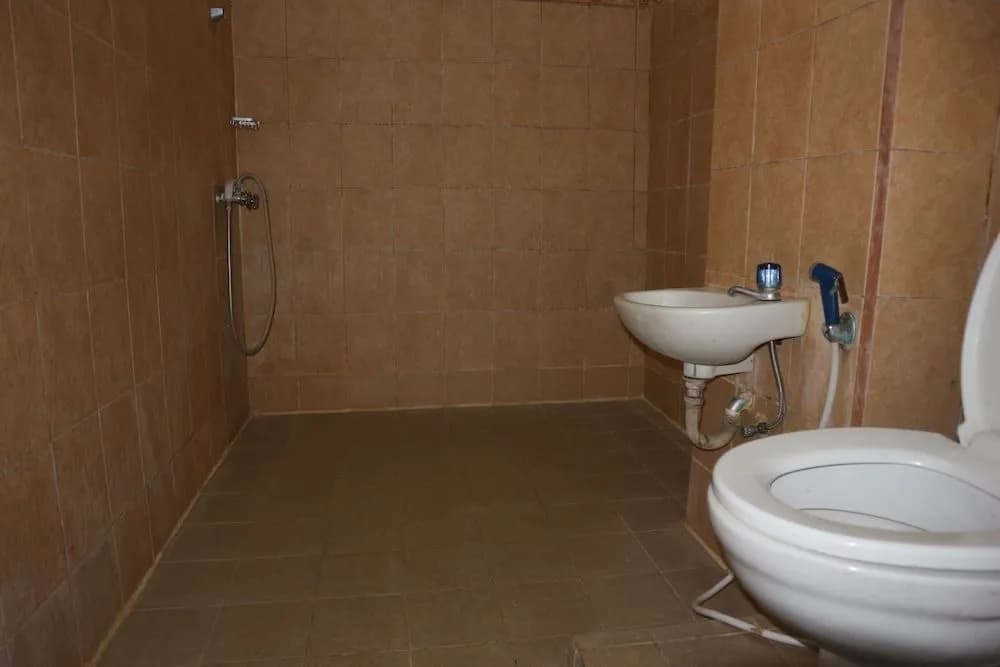 Nanda Hotel Denpasar - photo 9