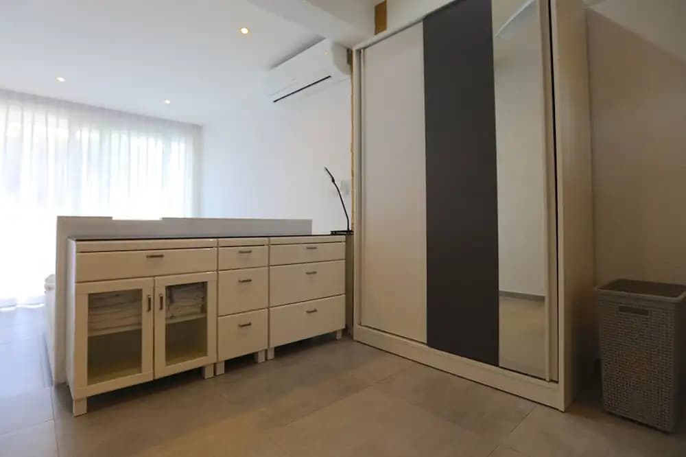 Cozy Retreat 1 BR - photo 2