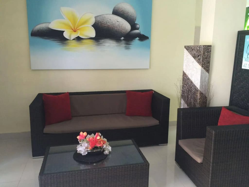 Secret Garden Inn - photo 2