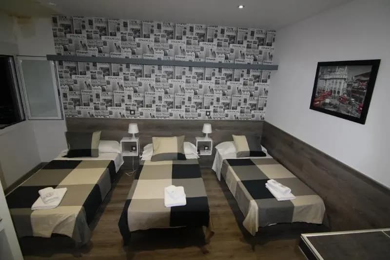 Hostal MH Fuencarral - photo 16
