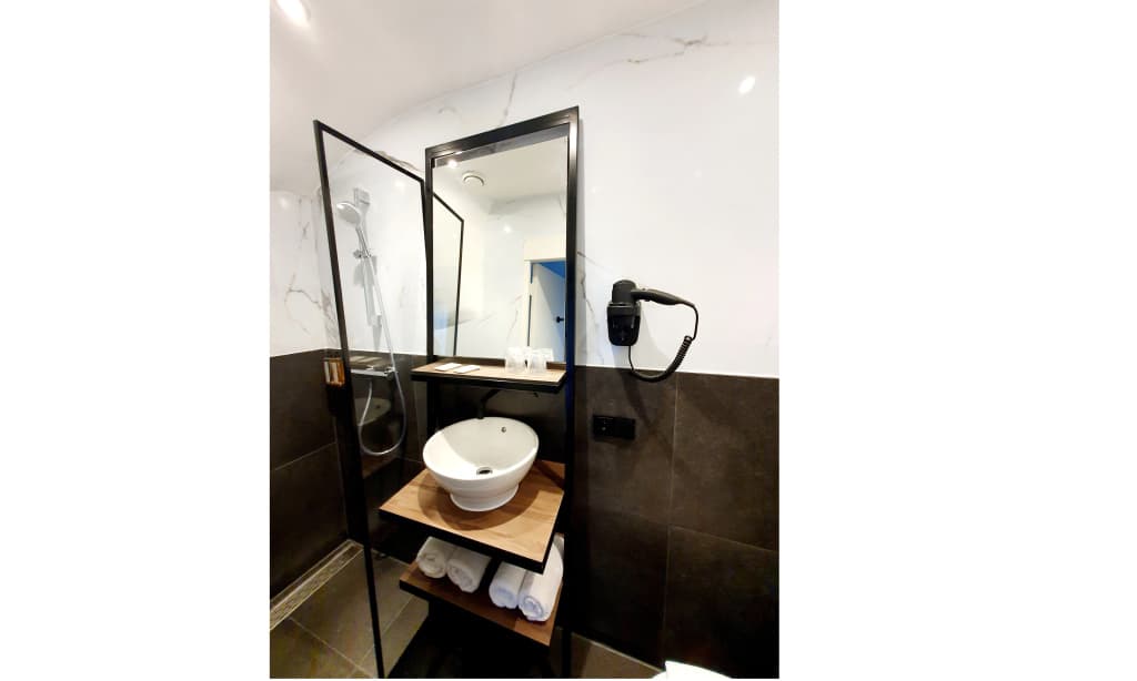 Hotel Nes Amsterdam - photo 9
