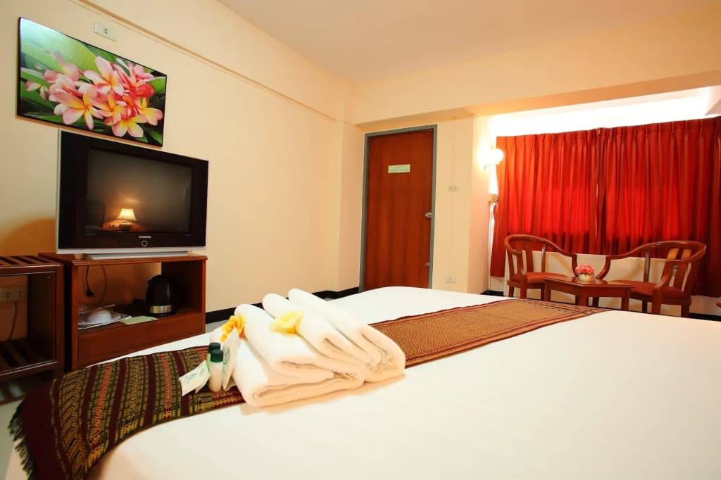 Regent Ramkhamhaeng and Apartment - photo 10
