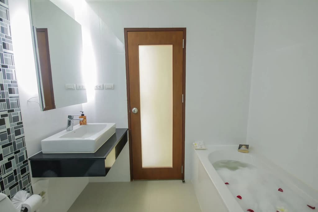 Baan Nilrath Hotel - photo 11