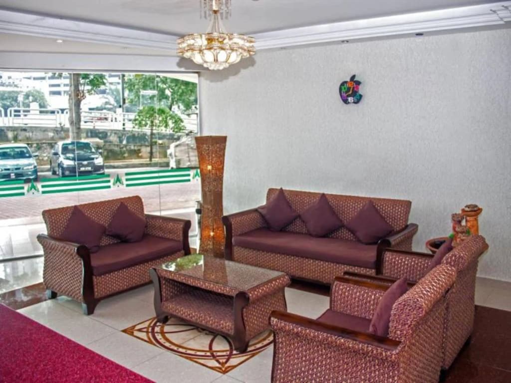 Midtown Villa Hotel - photo 2
