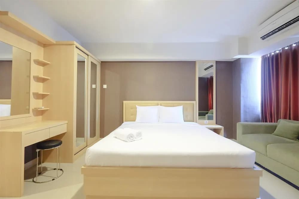 Comfortable and Modern Studio Apartment near Cawang and MT Haryono - photo 3