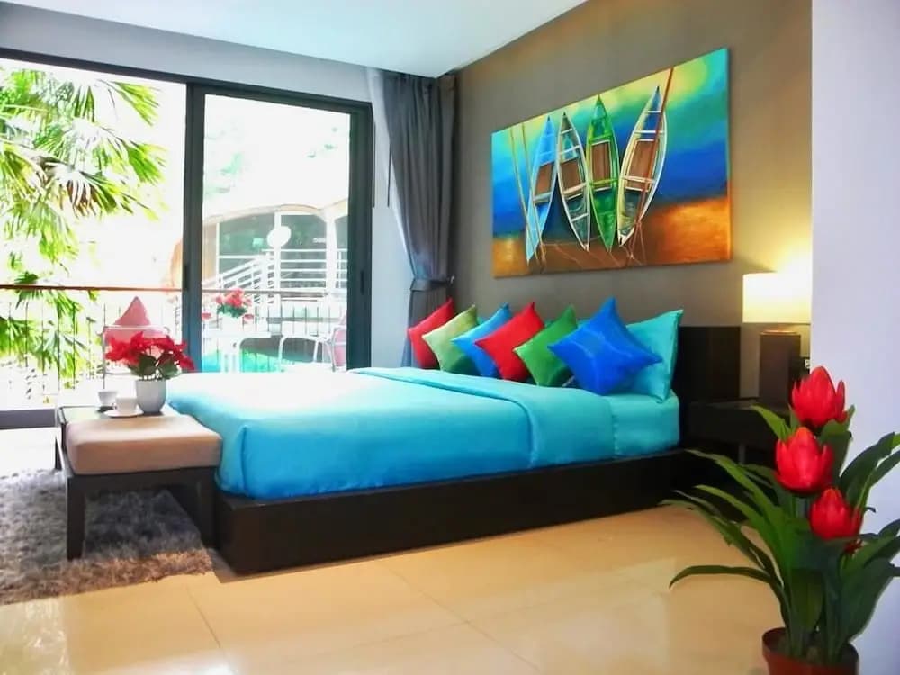Emerald Terrace - Pool View Studio - photo 5