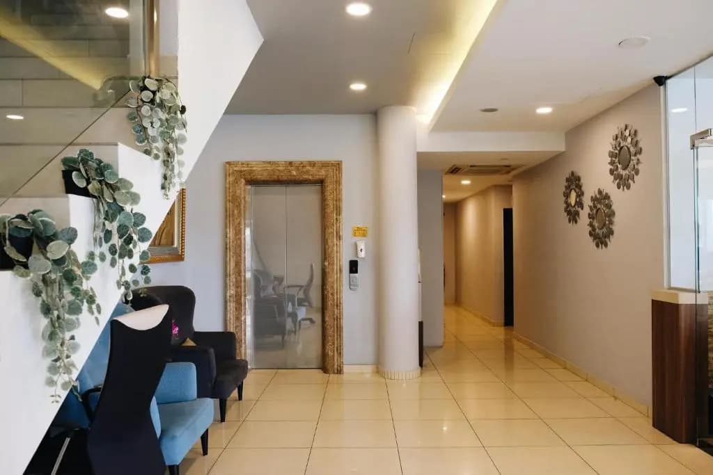De Era Hotel - photo 11