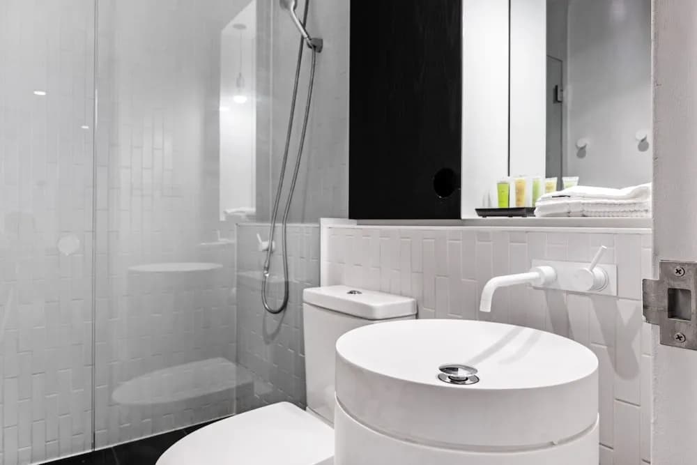 Roomerang at Elm 22 - photo 7