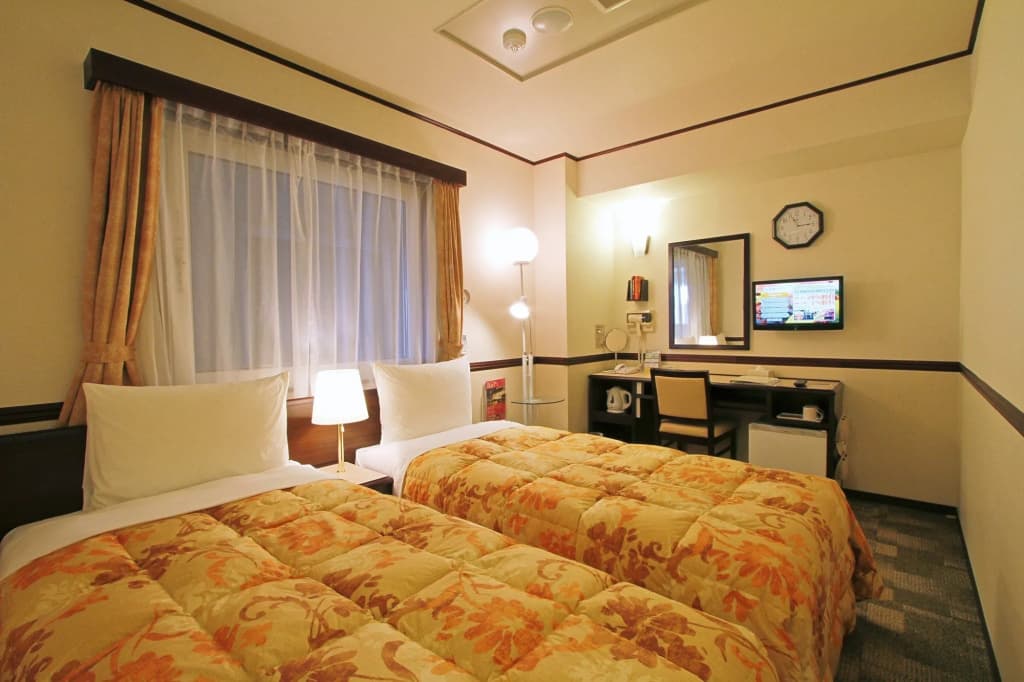 Toyoko Inn Tokyo Nihombashi Hamacho Meijiza Mae - photo 5