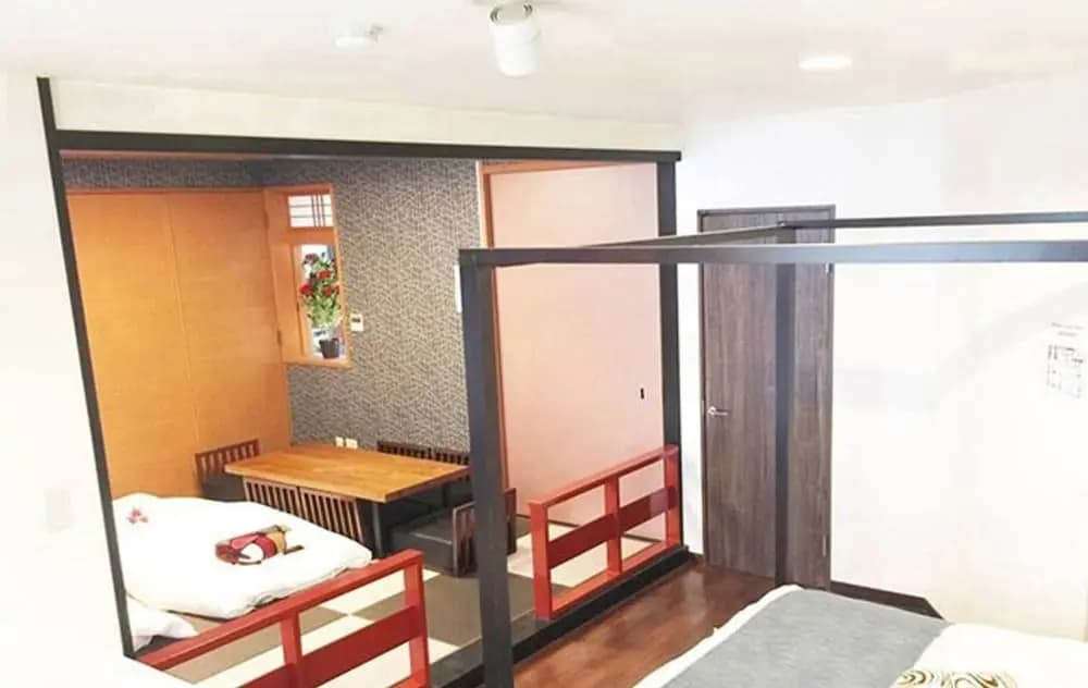Woo House - photo 3