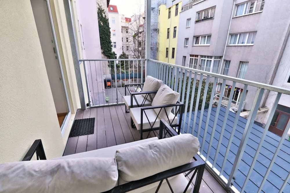 Vienna Lotus Apartment - photo 7