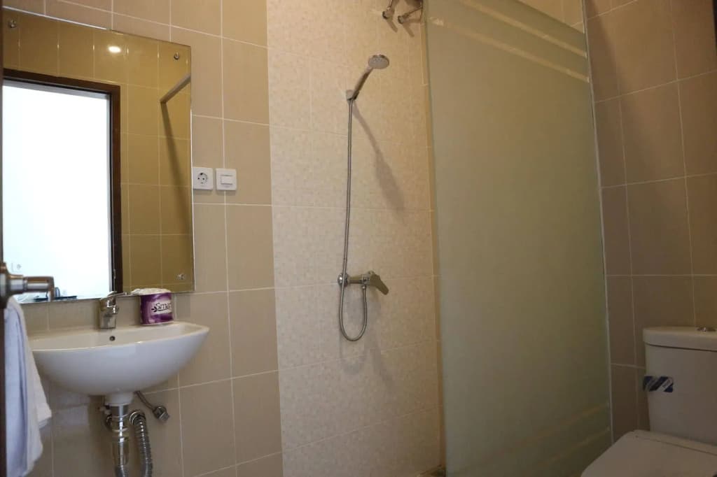 Tri Homestay Kuta - photo 8
