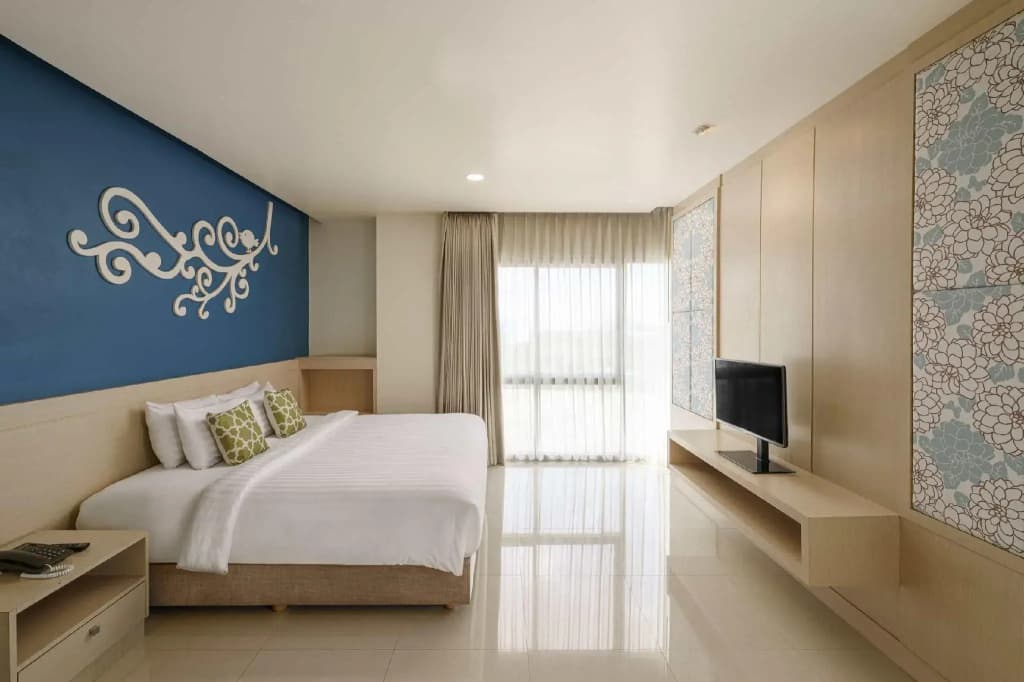 Jolly Suites Petkasem - photo 3