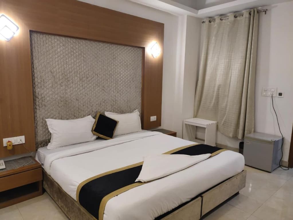 Phoenix Suites - photo 6