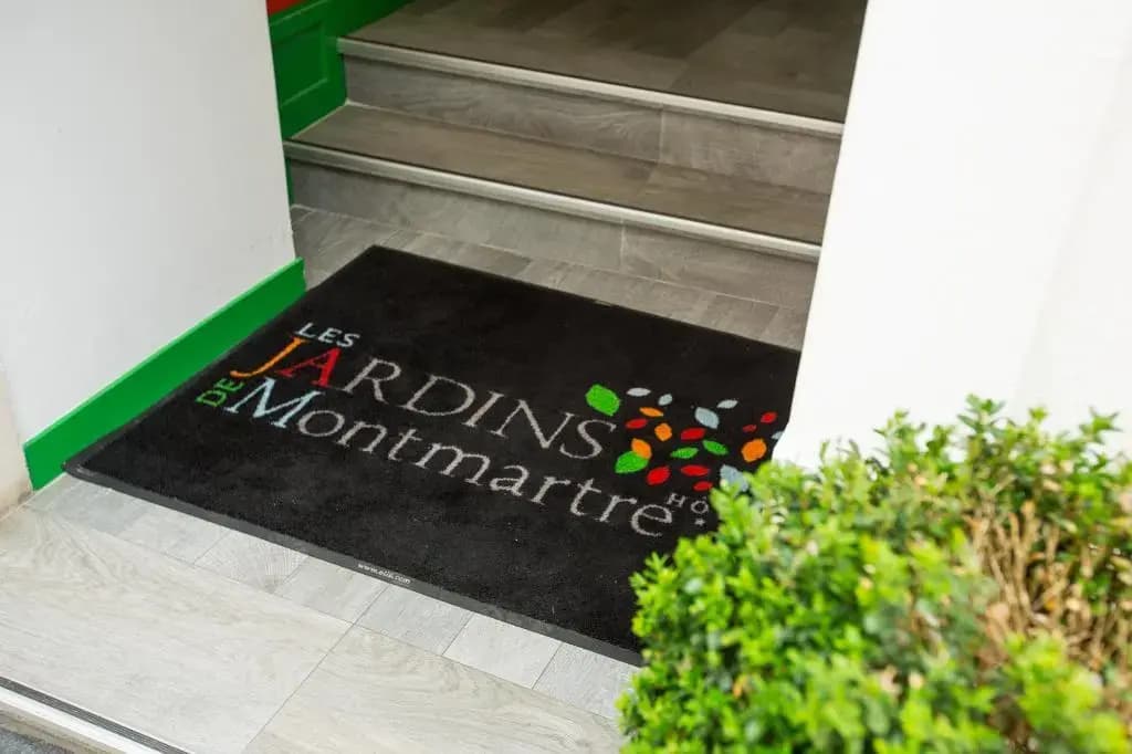 Hotel Les Jardins de Montmartre - photo 18