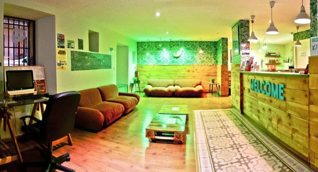 Mad4you Hostel - photo 2