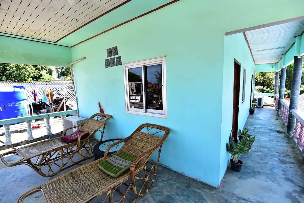 Lanta Danai Guesthouse - photo 11