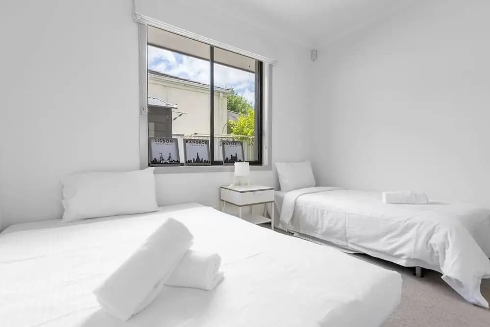 Spacious 3bedrooms big House@mitcham - photo 2