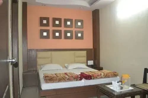 Hotel Saina International - photo 4