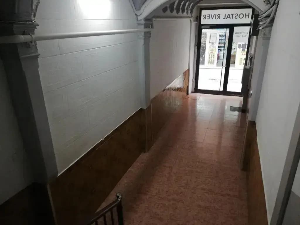 Hostal River - photo 11