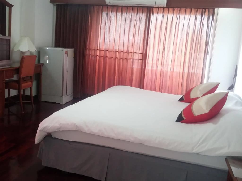 Interchange Tower Serviced Apartment - photo 4