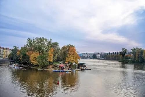 Riverside Apartment - photo 3