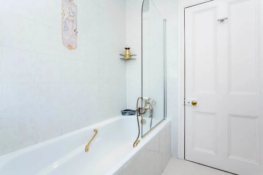 Veeve - Elgin Crescent - photo 9