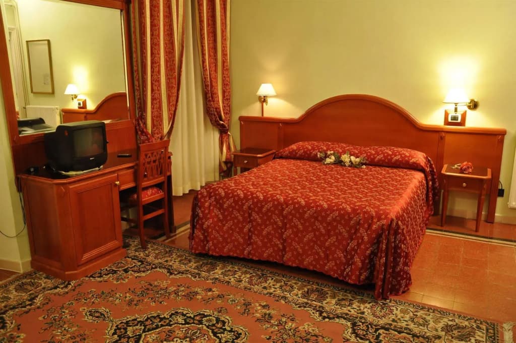 Hotel Sandra - photo 6