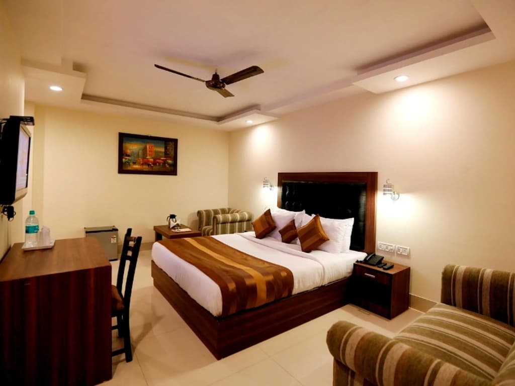 OYO 484 RTS Hotel - photo 3