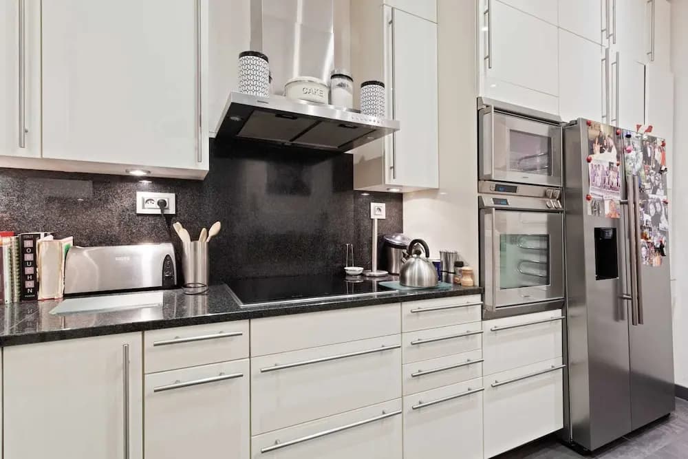 Beautiful Lavish Apartment for 6 in Paris VII by Guestready - photo 16
