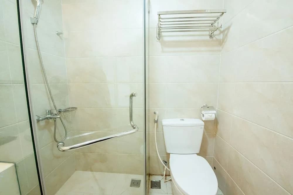 OYO 348 Suji Hotel - photo 8