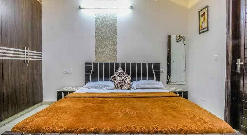 Stay Royal Bed  Breakfast - photo 12