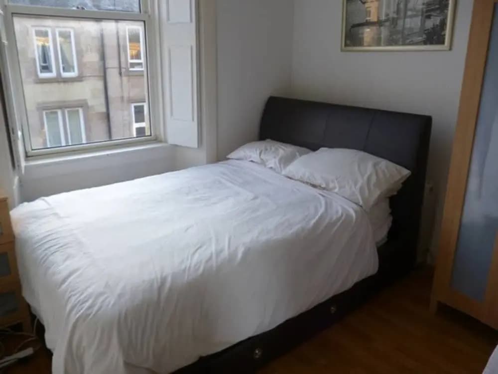 Well-connected, Cosy 1 Bedroom Flat in Dalry - photo 3