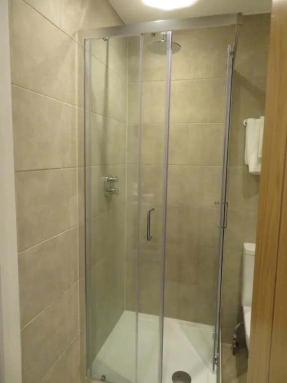 Glendale Hyde Park Hotel - photo 21