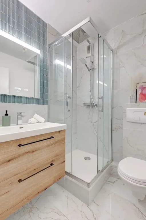 Stylish 2BR for 6 by Champs-Elysees - photo 11