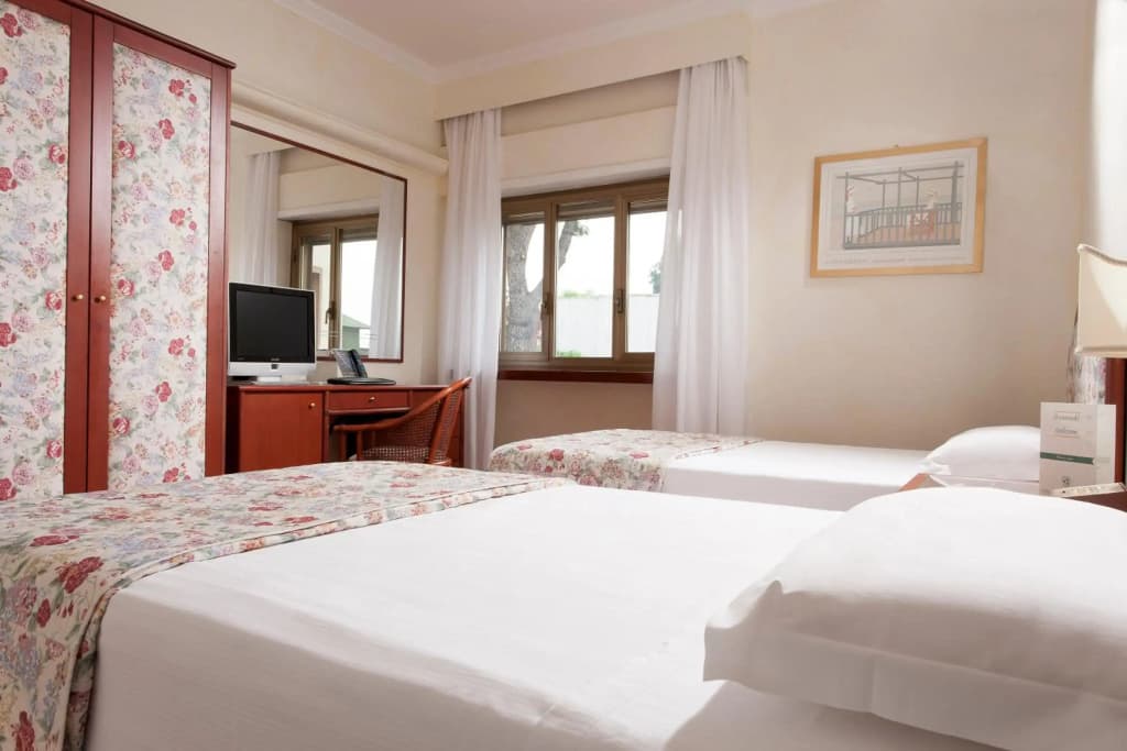 Hotel Eurogarden - photo 25